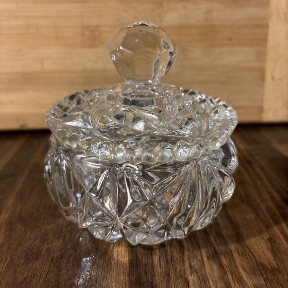 Vintage  Deep Cut Crystal Candy Dish/ Vanity Powder Holder With Lid - Picture 2 of 11